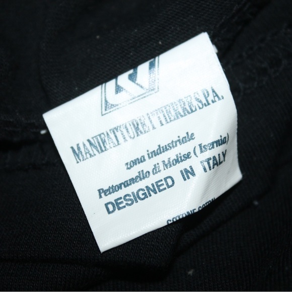 ⛵️NWT Vintage '90s Deadstock Versace Sport Logo Cropped T-Shirt - Picture 9 of 14